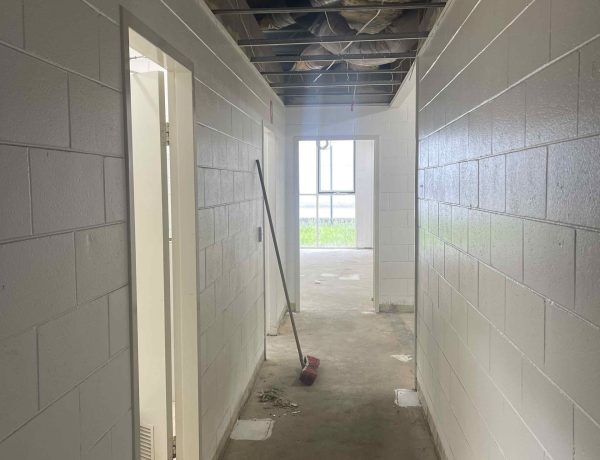 commercialHallWayBefore